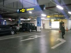 -松江万达广场-停车场