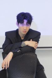 -藤野造型专业烫染接发