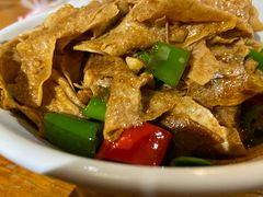 小炒豆皮-琥珀老六龙虾(四里河店)