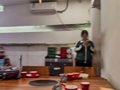 -毛辣果·贵州红酸汤牛肉火锅(西单店)
