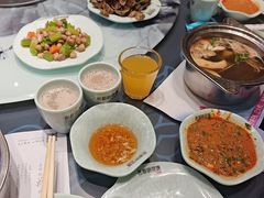 -名都晓荷塘主题火锅(春光路店)