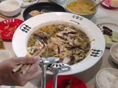 -渔语鱼酸菜鱼新川菜(来福士店)