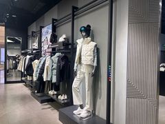 -迪桑特DESCENTE(青岛山东路万象城店)