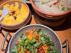-吃饭皇帝大土家民族菜(荟聚店)
