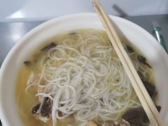 -文山荷鲜居(翠湖店)