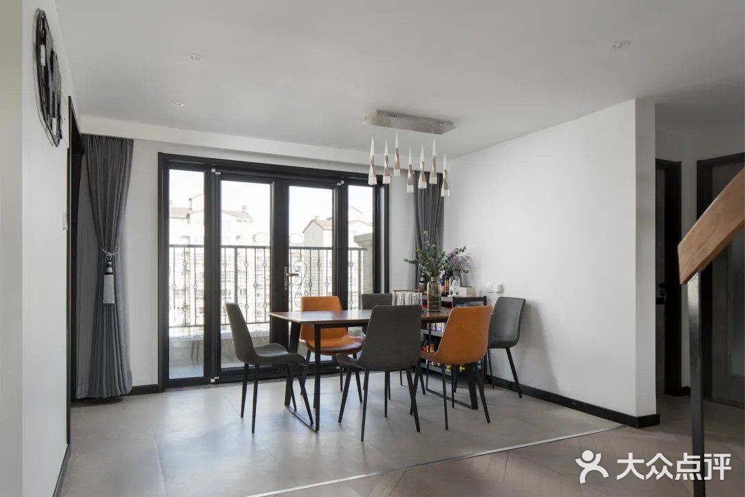 只要提前与他们沟通好，现代或前卫的风格也可以接受