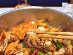 -七欣天香辣蟹火锅(闵行浦江欢乐颂店)