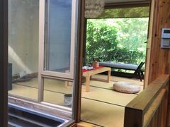 -乐领拈花溪·林涧食韵