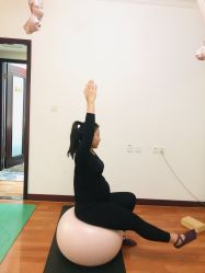 -Yvon yoga 瑜伽·精准体态管理中心