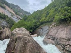 -鄣山大峡谷