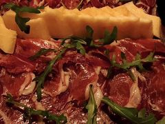 -斯普汇生蚝牛排馆(中骏世界城店)