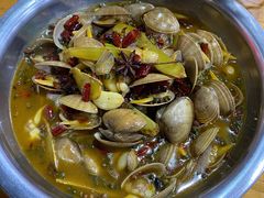精品烤鸭-皇城根·鲁菜济南菜·吊炉烤鸭·炒鸡鱼头(济南旗舰店)