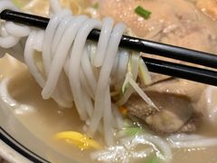 -刀小蛮半只鸡过桥米线(家乐福四元桥店)