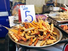 -席娜卡琳火车铁道夜市