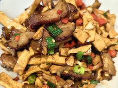 烟笋腊肉钵-新新湘菜馆(新中街二条店)