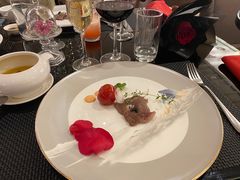 -圣丰索菲特·2 On 988 Café 自助餐厅