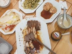 -狮头牌卤味研究所·卤味饭(花城汇南区店)