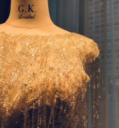 点击看大图 -GRACE KELLY婚纱与礼服(北京店)