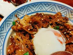 温泉蛋牛肉盖饭定食-白石的深夜食堂(济南万象城店)
