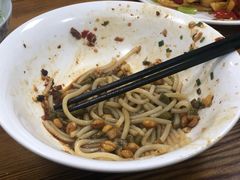 -牛八宝桂林米粉(八里庄店)