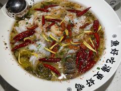 -江渔儿酸菜鱼·拔草餐厅(虎门君乐汇店)