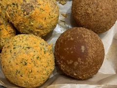 -BHC炸鸡(明洞总店)