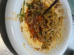 -六合居·明厨亮灶餐厅(成双大道店)