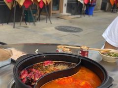 -郑记·古法黑砂锅串串(龙泉店)