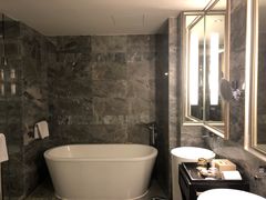 -榛悦隆堡成都酒店(春熙路太古里店)