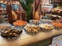 -OPEN開全日自助餐厅·西餐·海鲜(佛山希尔顿酒店)