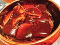 鲍鱼红烧肉-杭州西子湖四季酒店·金沙厅