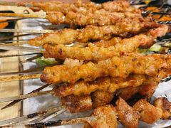 月半松板肉-月半小炉焖烤