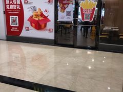 门面-麦当劳(宜安广场店)