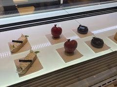 -Fridi Patisserie Cafe