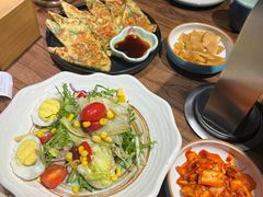 -明洞阿姨·韩式酱蟹烤肉·创意料理(三元桥店)