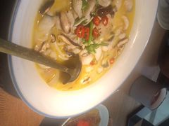 -蜜桃餐厅·伴山(湖滨商业街店)