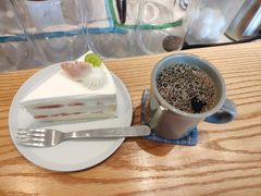 手冲咖啡-三花屋 Mihhanaya