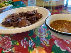 -闯关东东北农家菜(崂山石老人店)