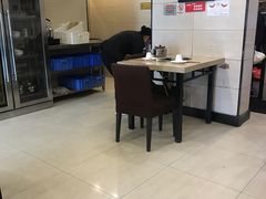 大堂-清真重庆巴爷香辣鸡煲(南小巷店)