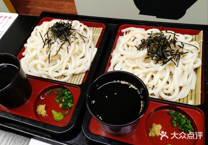 部长的列车餐厅温泉冷乌冬面图片