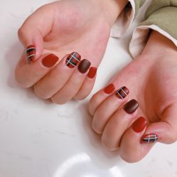 -Pink You美甲洗眉纹绣定制中心