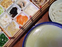-香麒园·过桥米线·南湖雅宴