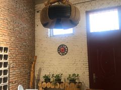 -苹果树下艺术餐厅(宋庄店)