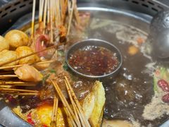 -佰人王串串香火锅(洋珠巷店)