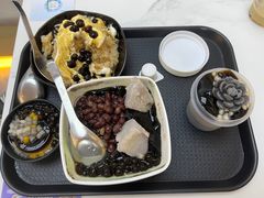 麻麻黑火山芝麻冰-鲜芋仙(中环百联2店)