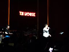 -TZ House音乐现场(来福士中心店)