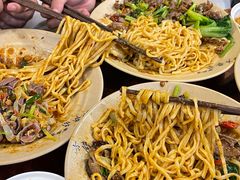 -方铲铲·成都板凳面(滨江银泰店)