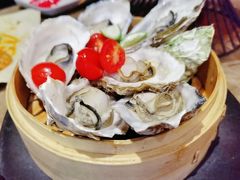 -he’s何师烧烤(世豪广场店)