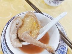 土茯苓鸽子汤-一煲鸽
