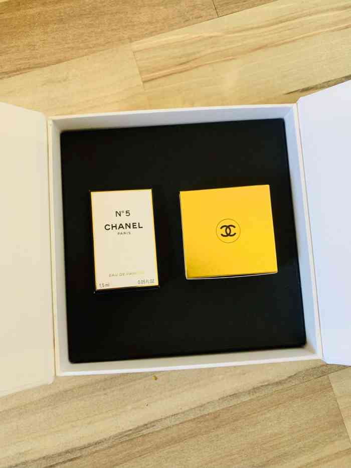 chanel(海信广场店)-"一般彩妆都是在香奈儿家买的,很喜欢他家那.